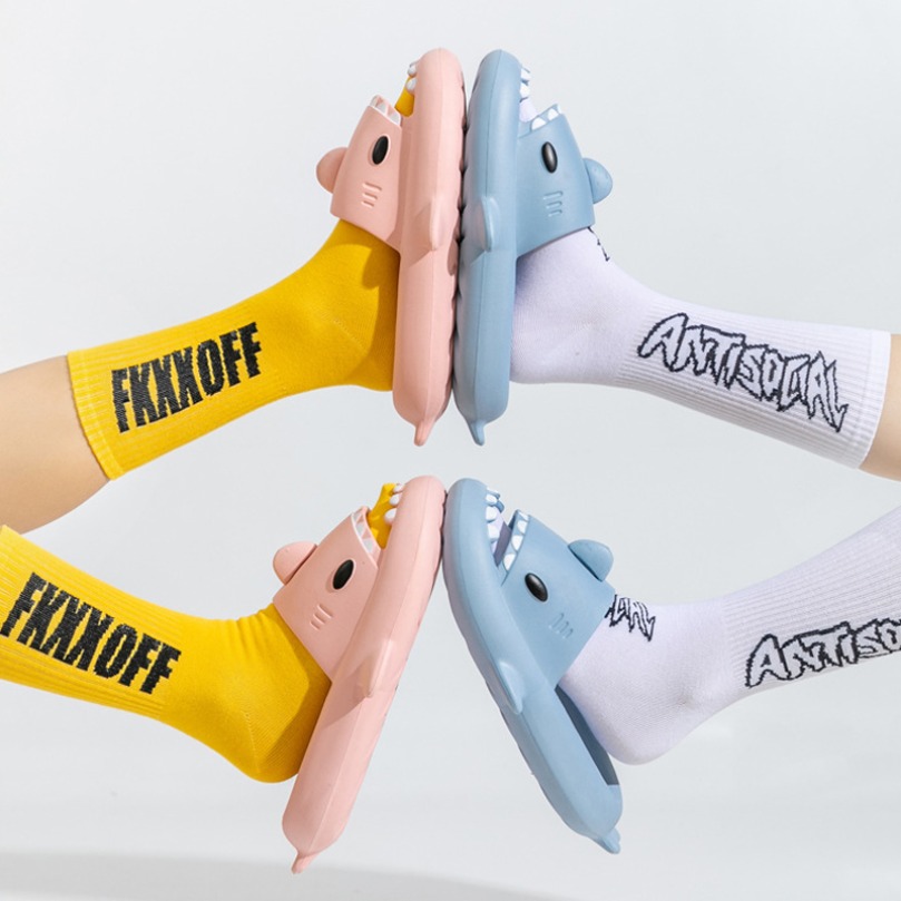 Ciabatte da uomo Shark Slipper - Men'S Shoes Cloud recensione e prezzo