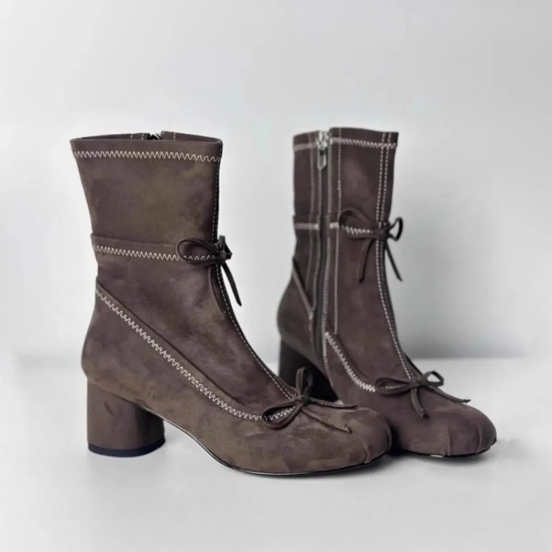 Nuovi Stivaletti Chelsea Gotic - Chelsea Boots Suede recensione e prezzo