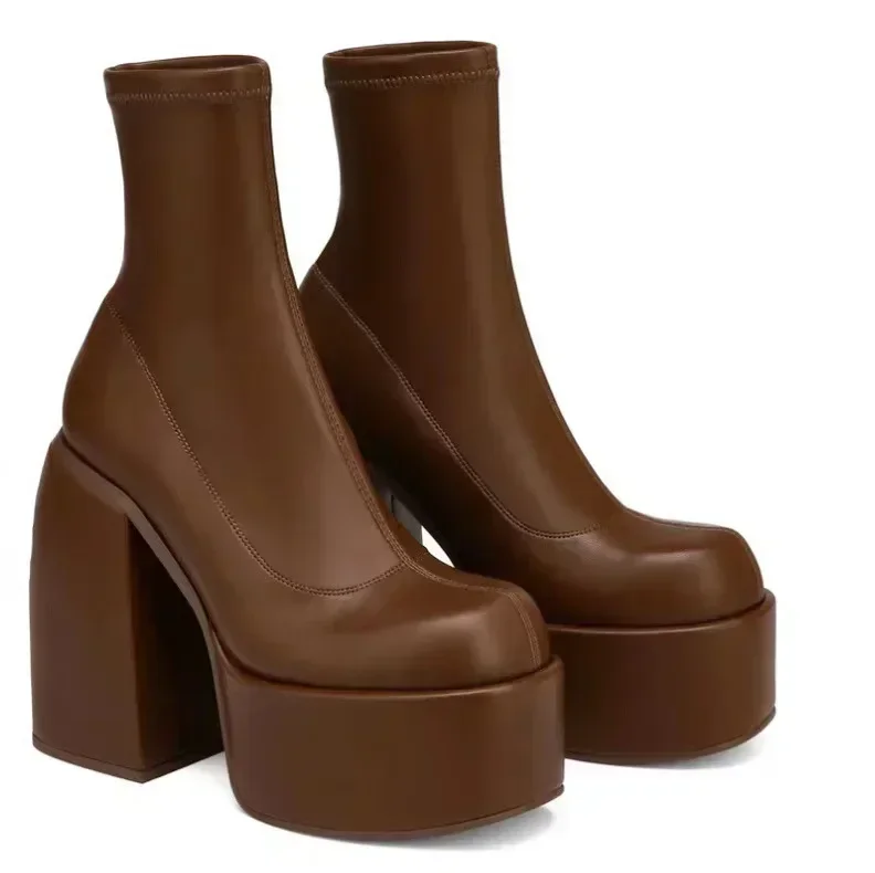 Stivaletti firmati per donna P - Chelsea Boots Suede recensione e prezzo